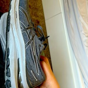 I am selling gel KAYANO 29